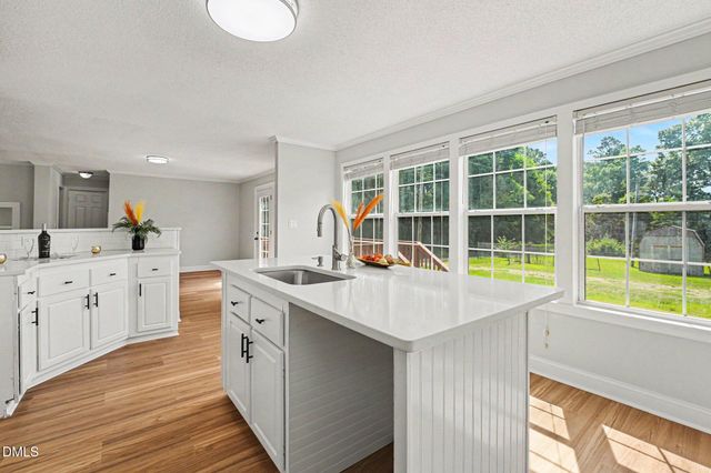 694 John Lee Road, Dunn, NC 28334