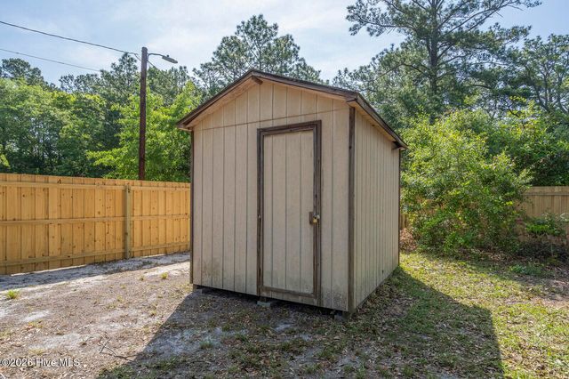 125 W B And S Road, Leland, NC 28451