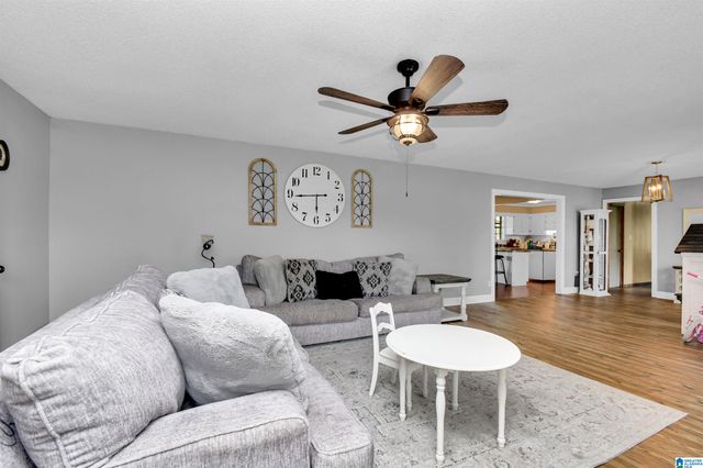 6062 COUNTY ROAD 50, Jemison, AL 35085