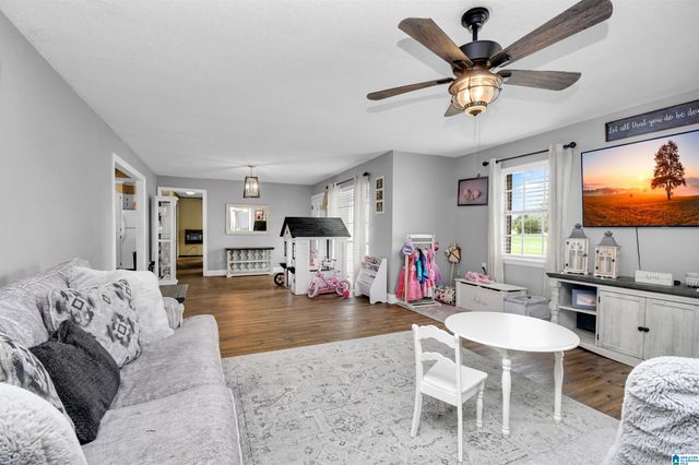 6062 COUNTY ROAD 50, Jemison, AL 35085