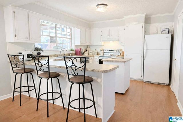 6062 COUNTY ROAD 50, Jemison, AL 35085