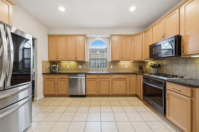 527 Oxford Street C, Houston, TX 77007