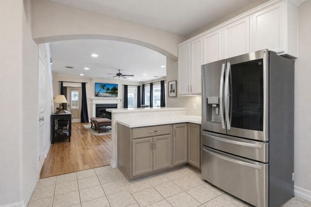 527 Oxford Street C, Houston, TX 77007