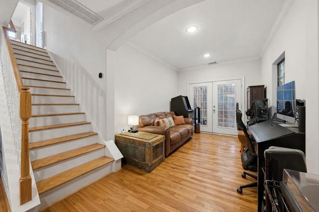 527 Oxford Street C, Houston, TX 77007