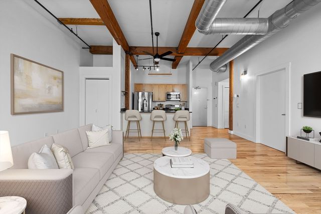 589 Essex St 303, Lynn, MA 01901