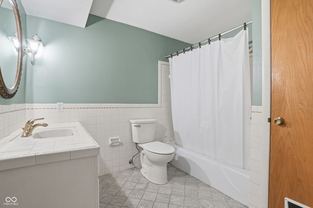 7705 N Whittier Place, Indianapolis, IN 46250