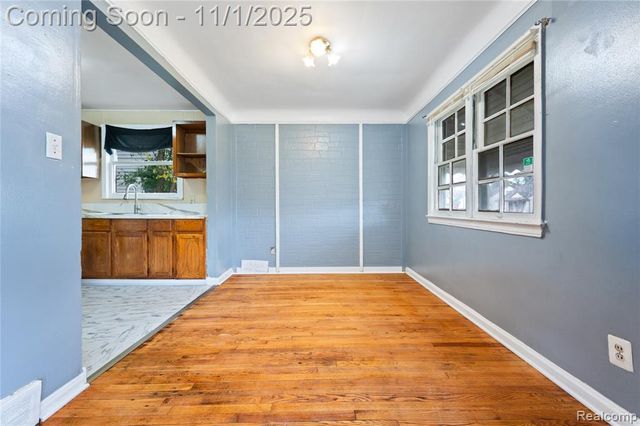 8674 Pierson Street, Detroit, MI 48228