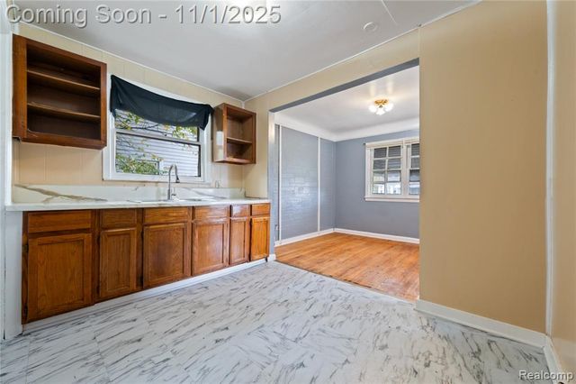 8674 Pierson Street, Detroit, MI 48228