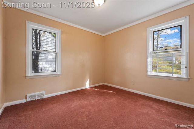 8674 Pierson Street, Detroit, MI 48228