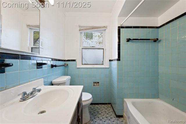 8674 Pierson Street, Detroit, MI 48228