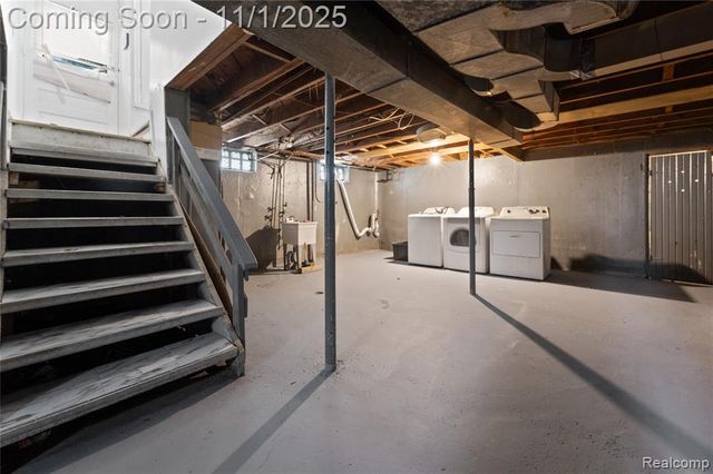 8674 Pierson Street, Detroit, MI 48228