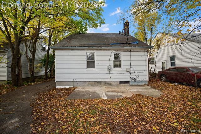 8674 Pierson Street, Detroit, MI 48228