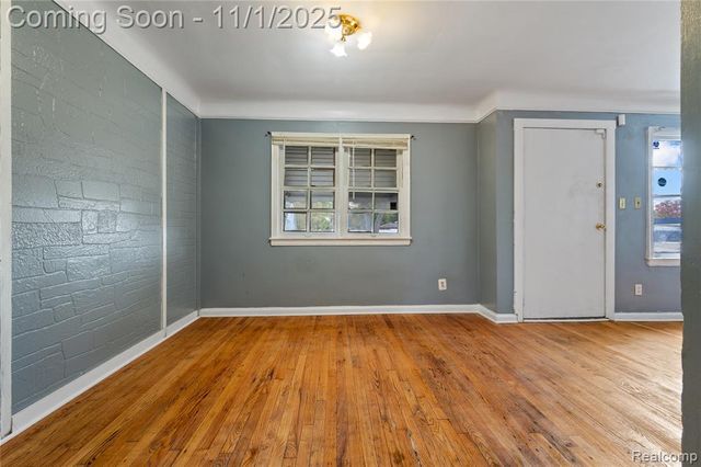 8674 Pierson Street, Detroit, MI 48228