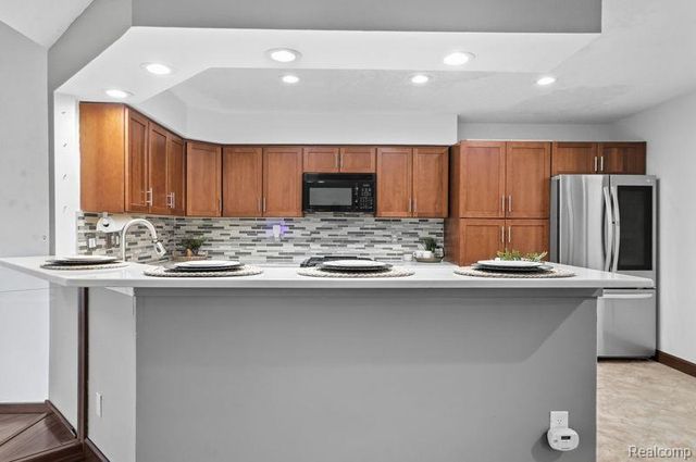 101 Quiet Creek Circle, Chelsea, MI 48118