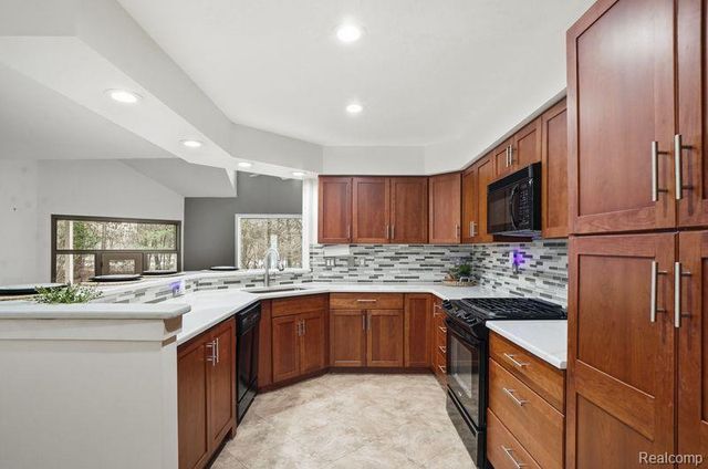 101 Quiet Creek Circle, Chelsea, MI 48118