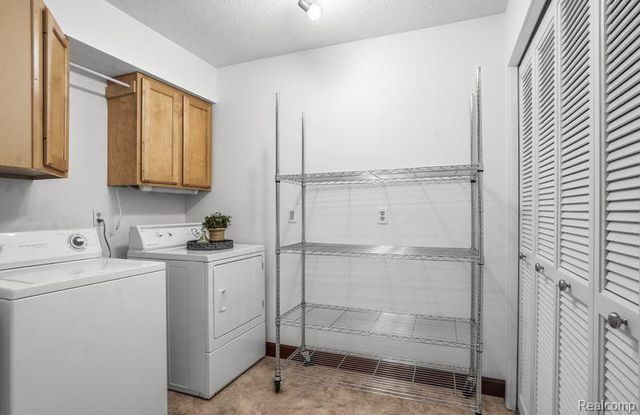 101 Quiet Creek Circle, Chelsea, MI 48118