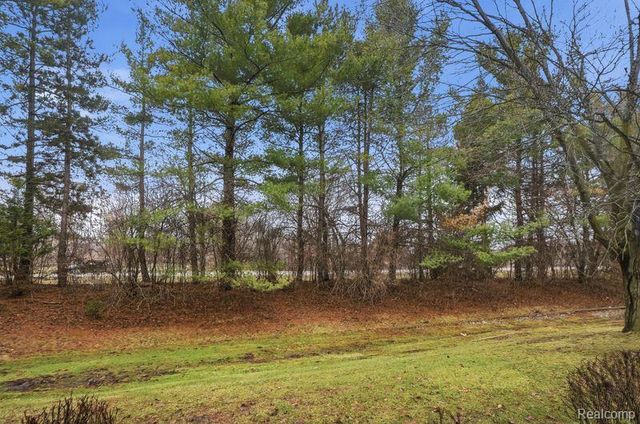 101 Quiet Creek Circle, Chelsea, MI 48118