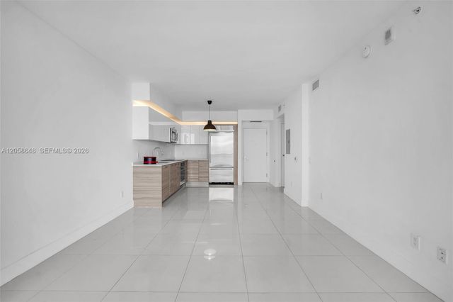 1300 Brickell Bay Drive 2005, Miami, FL 33131