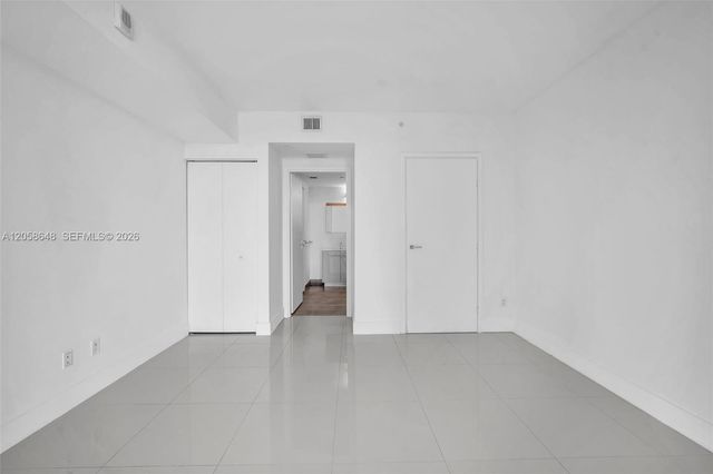 1300 Brickell Bay Drive 2005, Miami, FL 33131