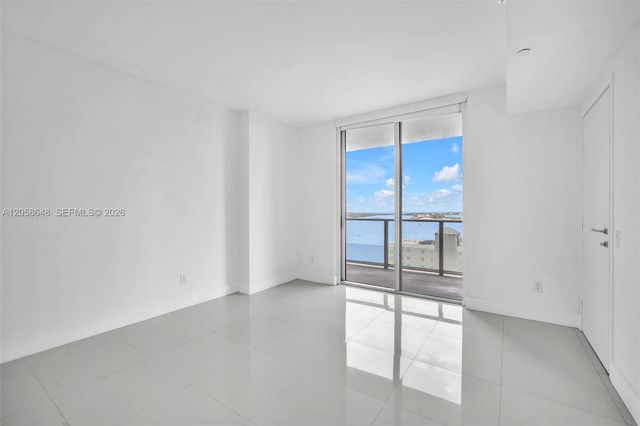 1300 Brickell Bay Drive 2005, Miami, FL 33131