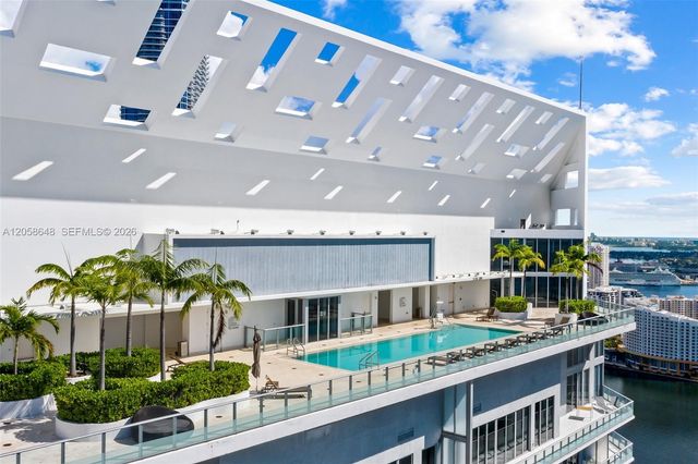 1300 Brickell Bay Drive 2005, Miami, FL 33131
