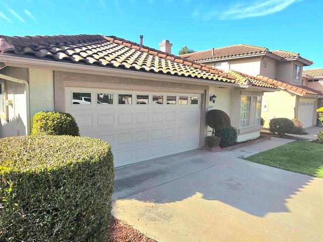 2205 Terracewood Lane, Escondido, CA 92026