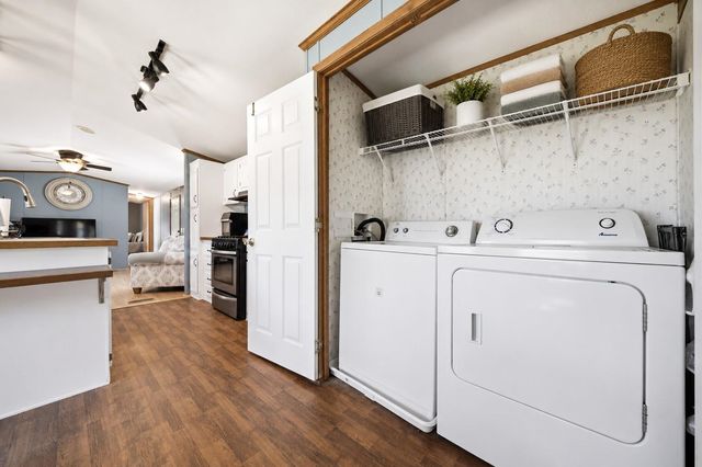 20 Center Court, Epping, NH 03042