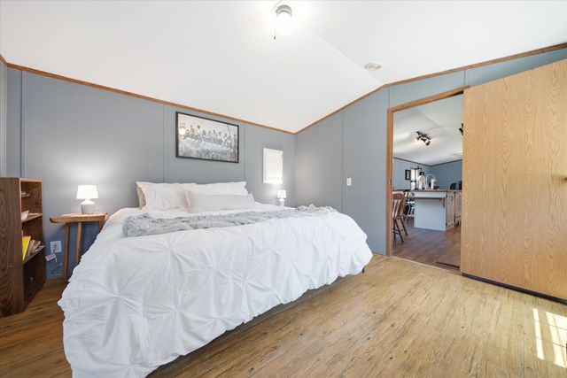 20 Center Court, Epping, NH 03042