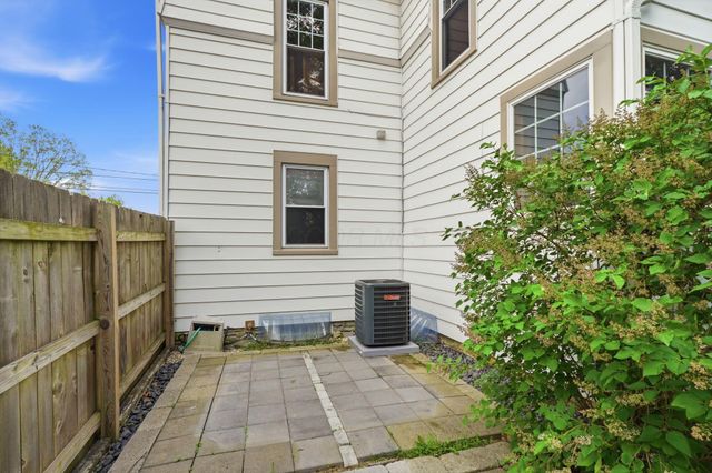 89 Blymer Street, Delaware, OH 43015