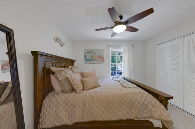 3315 W WYOMING CIRCLE 3315, Tampa, FL 33611