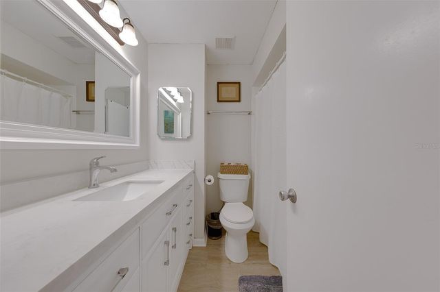3315 W WYOMING CIRCLE 3315, Tampa, FL 33611