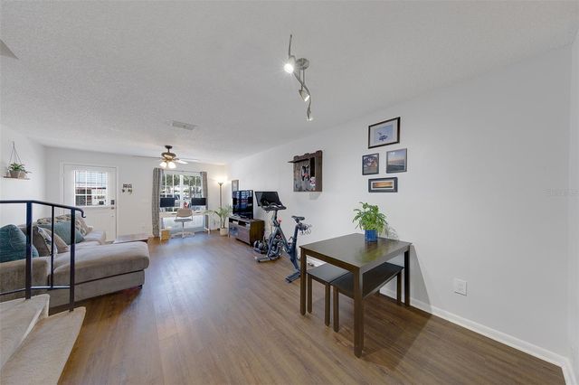 3315 W WYOMING CIRCLE 3315, Tampa, FL 33611