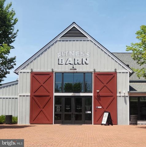 1756 HICKORY WOODS RD, Dumfries, VA 22026