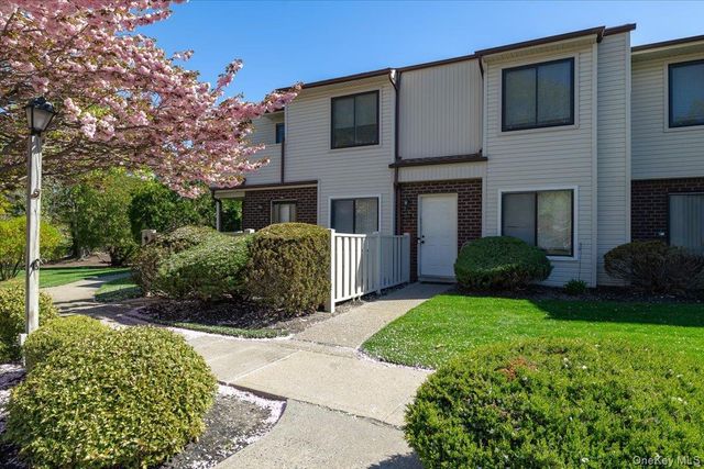 1001 Skyline Drive, Coram, NY 11727