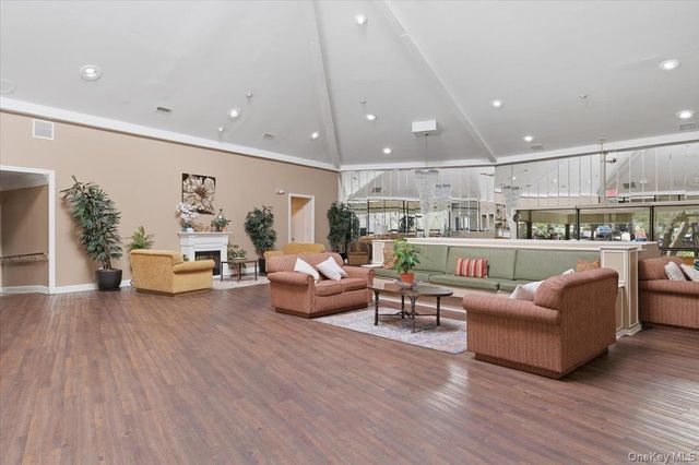 1001 Skyline Drive, Coram, NY 11727