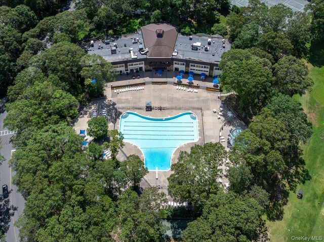 1001 Skyline Drive, Coram, NY 11727