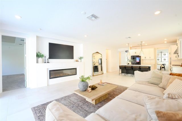 2900 LILLA TRAIL, Odessa, FL 33556