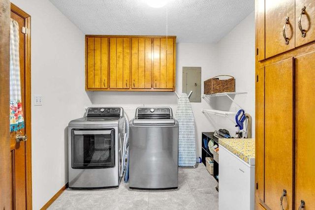 981 Havenridge Dr SW, Conyers, GA 30094