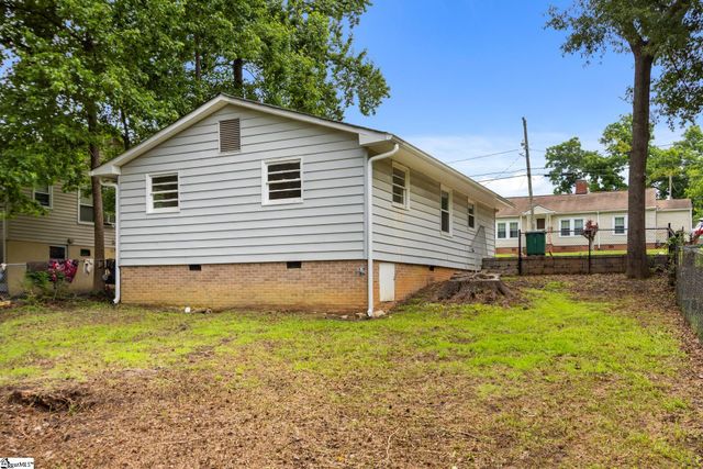203 Shands Street, Clinton, SC 29325