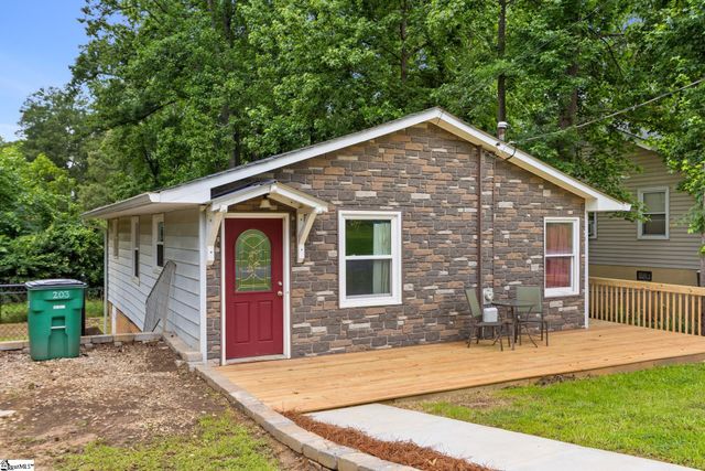 203 Shands Street, Clinton, SC 29325