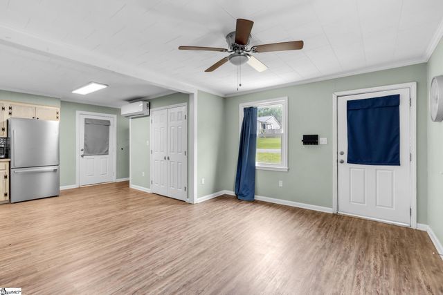 203 Shands Street, Clinton, SC 29325