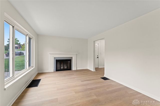 425 Early Drive, Miamisburg, OH 45342