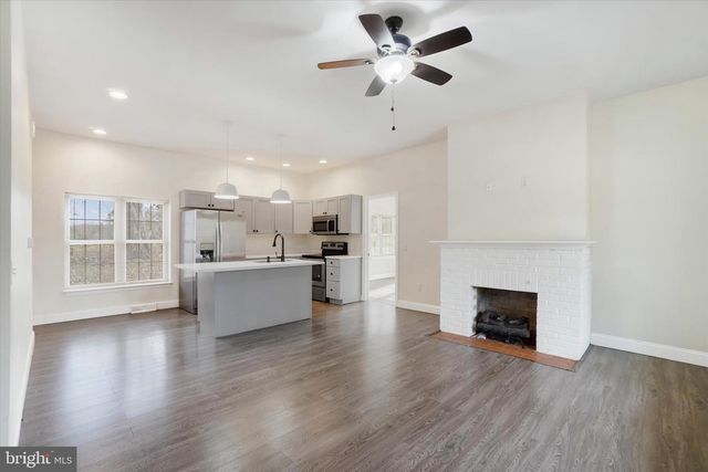 2340 CROLL SCHOOL RD, York, PA 17403