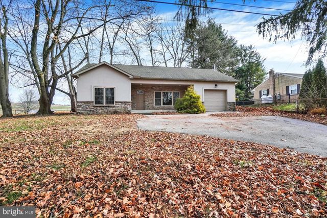 2340 CROLL SCHOOL RD, York, PA 17403