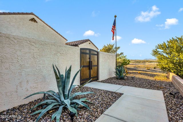 565 W PERKINS Street, San Tan Valley, AZ 85143