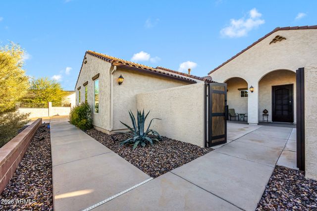 565 W PERKINS Street, San Tan Valley, AZ 85143