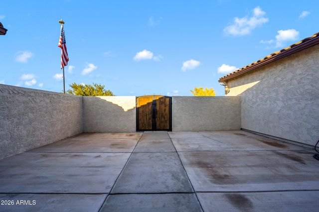 565 W PERKINS Street, San Tan Valley, AZ 85143