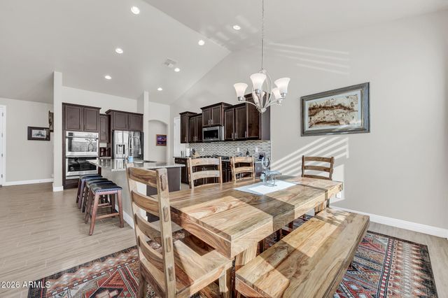 565 W PERKINS Street, San Tan Valley, AZ 85143