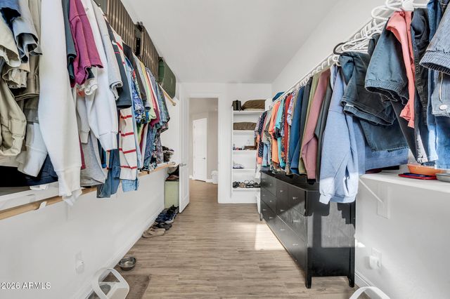 565 W PERKINS Street, San Tan Valley, AZ 85143