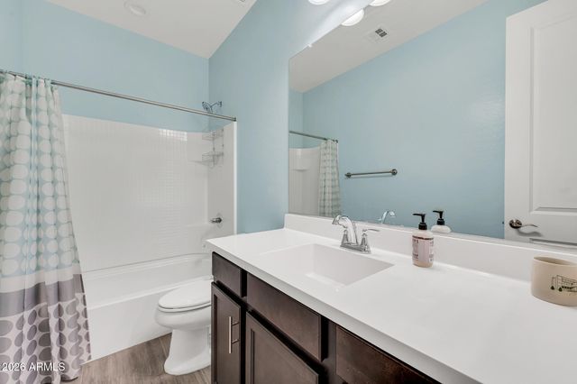 565 W PERKINS Street, San Tan Valley, AZ 85143